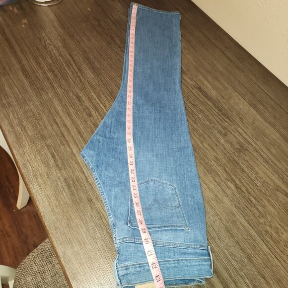 Levi’s Classic Bootcut Jeans NWT Size 16 Medium Wash Blue - Picture 16 of 16